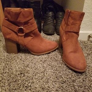 Heeled ankle booties